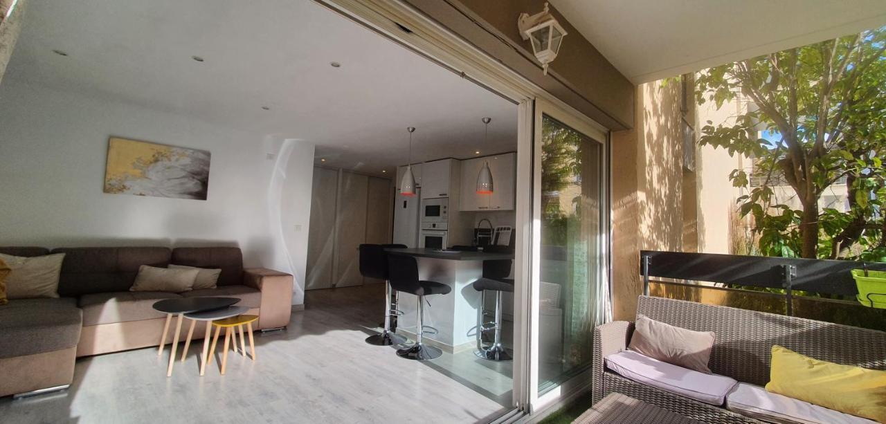 Le Silene Apartment Sainte-Maxime Bagian luar foto